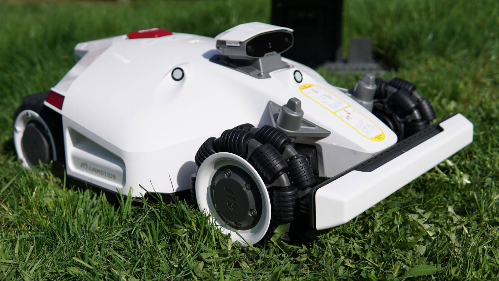 Mammotion Luba 2 AWD 3000 Mähroboter im Test Der mäht noch, wenn