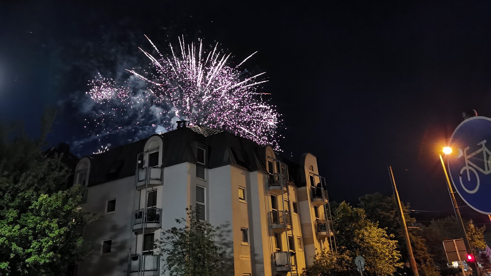 Feuerwerk, aufgenommen mit dem Huawei P30 Pro