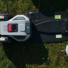 Mähroboter im Dauer-Standby: Dieser Fehler kostet euch das ganze Jahr Strom