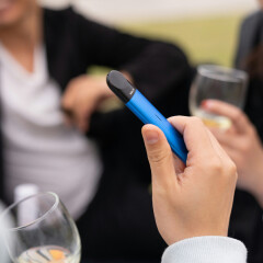 Betrifft Millionen Deutsche: Das ändert sich jetzt für alle, die an Vapes und E-Zigaretten ziehen