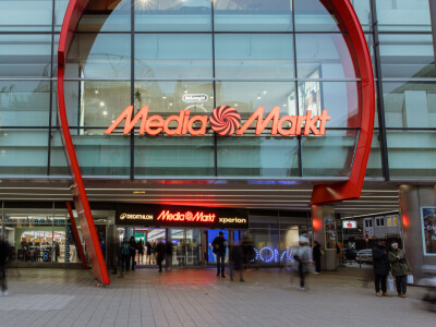 86-Zöller für 1.200 Euro: Dieser riesige LG NanoCell-TV ist bei Media ...