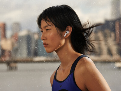 Apple presenta los AirPods 3.  La tercera generación de auriculares internos está mejor protegida contra el sudor, el polvo y el agua.