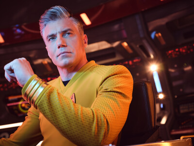 That's the crew off "Star Trek: Strange New Worlds": Anson Mount as Captain Christopher Pike.