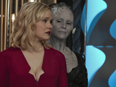 Star Trek Picard Season 2: Dr.  Jurati (Alison Pill) has been assimilated by the Borg Queen (Annie Wersching).