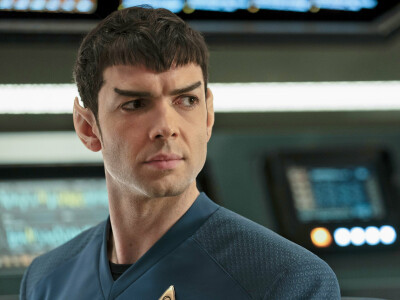 Star Trek Strange New Worlds: Ethan Peck as Spock.