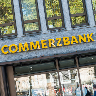 Commerzbank schafft Gratis-Girokonto ab: Nur diese Kunden zahlen nichts