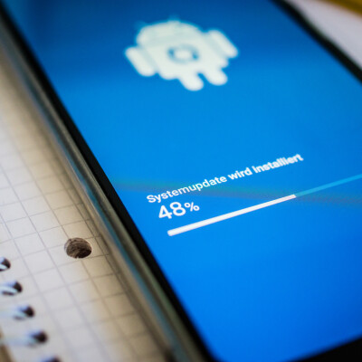 Android 15 naht: So bereitet ihr euer Handy von Samsung, Xiaomi, Google und Co. auf das Update vor