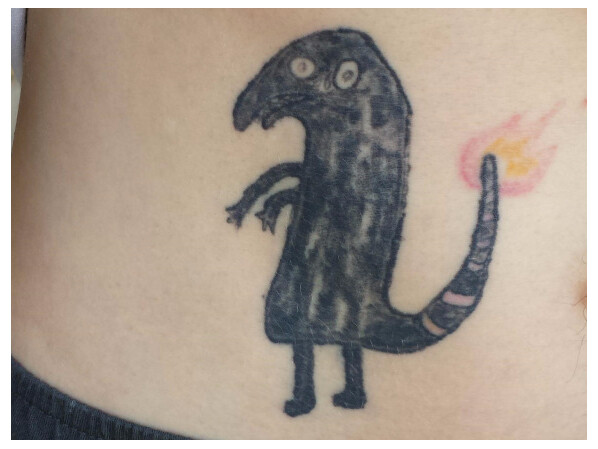Shitty Charmander Dieses PokemonTattoo erobert das NETZWELT