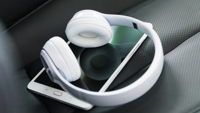 Make old wired headphones Bluetooth-enabled: Here's how