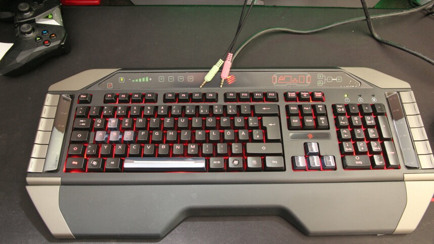Mad Catz Cyborg v7 im Test: Riesige Gaming-Tastatur - NETZWELT