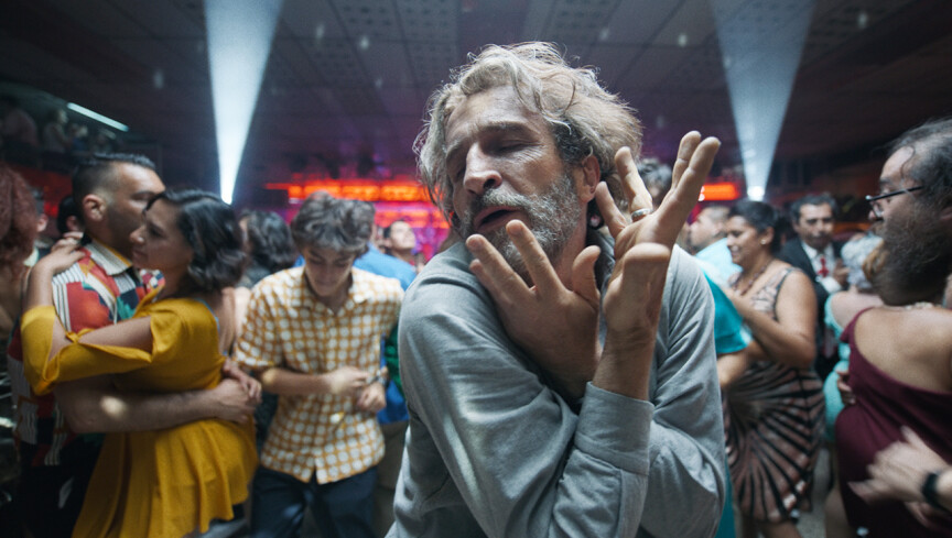 "Bardo" è un ombelico di piombo che guarda il regista stellare messicano Iñárritu - dopo tutto, Netflix ha scoperto un film ambizioso per se stesso.