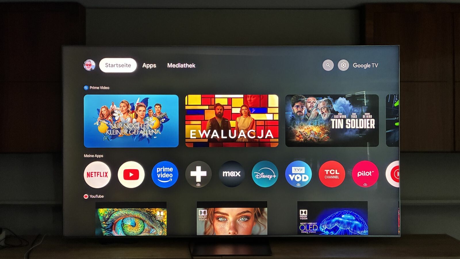 Dank Android mit Google TV bietet der TCL 85C9K eine riesige App-Auswahl für alle gängigen Streaming-Angebote.