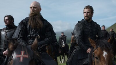 Vikings: Valhalla auf Netflix: Wo steckt König Knut in Staffel 2 – und was  hat das mit Earl Godwins Plan zu tun? - Serien News 