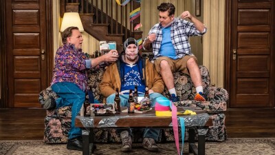 Kevin Can F**k Himself Staffeln und Episodenguide NETZWELT