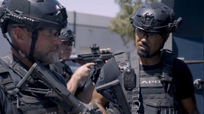S.W.A.T. | Episodenguide & Staffeln | US-Action-Krimiserie | NETZWELT