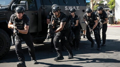 S.W.A.T. | Episodenguide & Staffeln | US-Action-Krimiserie | NETZWELT