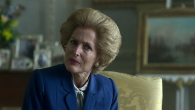 the crown s4 e1